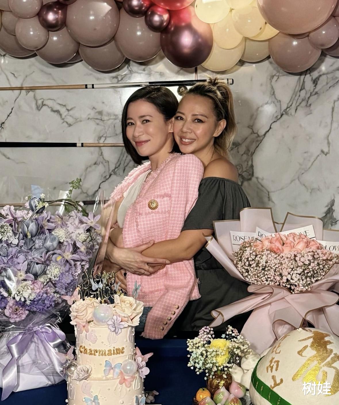 佘诗曼庆生49岁生日，TVB七魔女难得合体，文颂娴气质淡雅好养眼