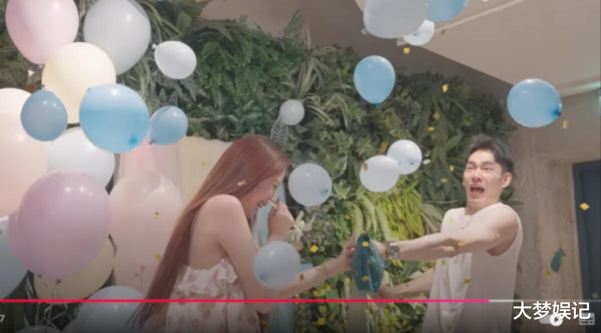 欧阳妮妮公开宝宝性别“气球一戳破哭了”!张书豪:蛮冲击的