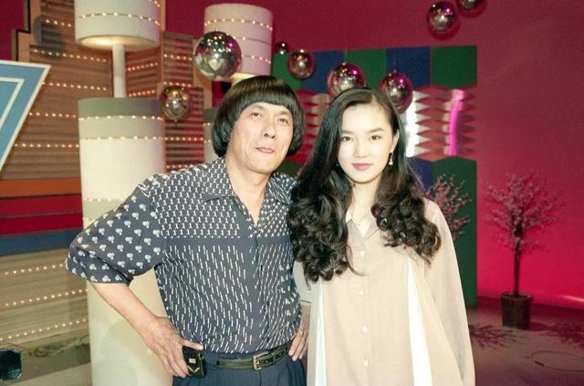 浪姐5最狠嘉宾：49岁唱跳歌后星二代出道不认爹，未婚生子不认子