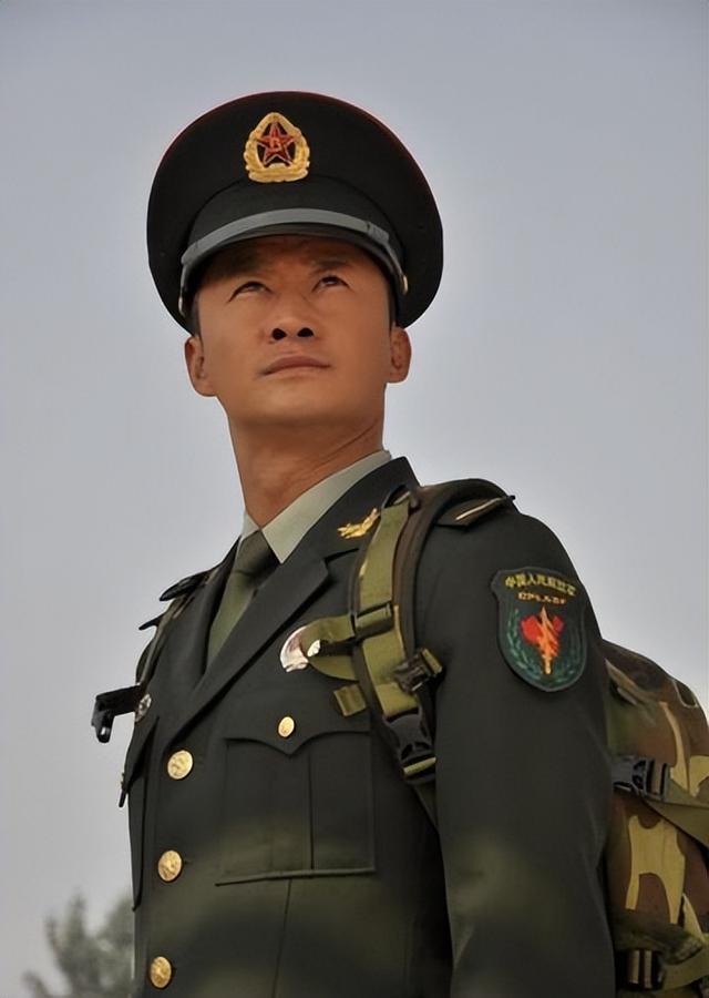 这一次,“宠妻人设”崩塌、“伪爱国”的吴京,已走上另一条道路