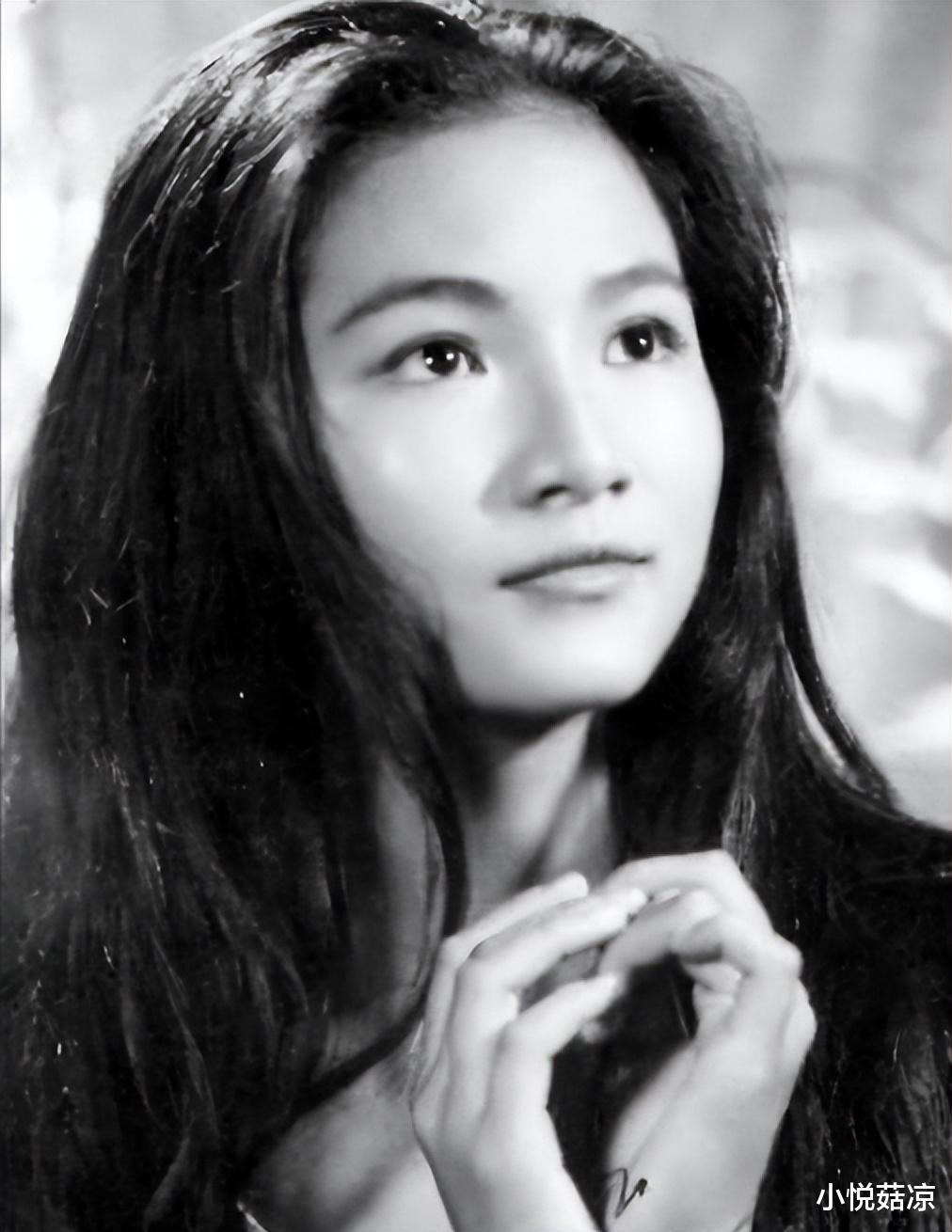 举国悲痛!演员郑佩佩去世,曾出演《唐伯虎点秋香》《卧虎藏龙》