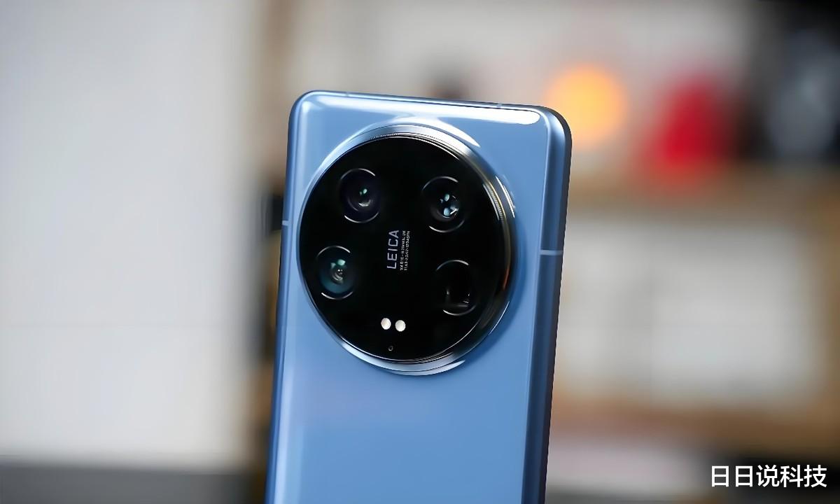 雷布斯爆发了，16GB+1TB跌价1369元，给iPhone16一记重击