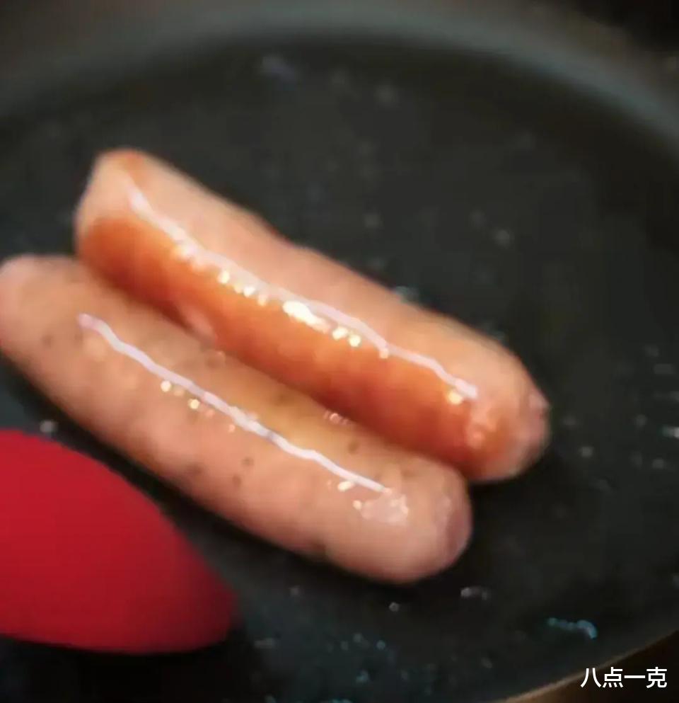 马筱梅支棱起来了!晒豪车豪宅,为夫家产品站台,比大S强太多