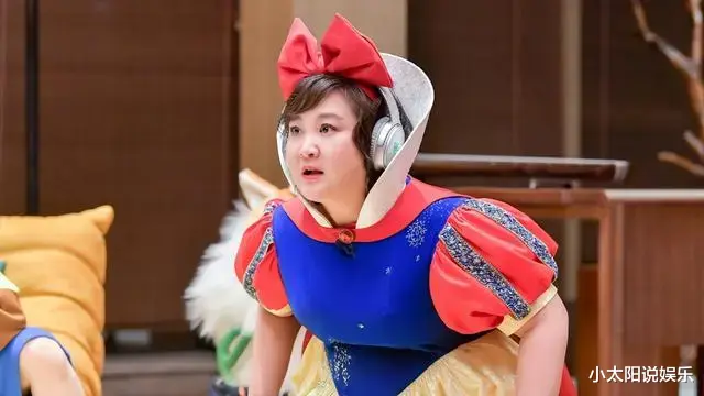 口碑一落千丈!贾玲亮相活动与粉丝互动,花费200万减下的体重又胖了