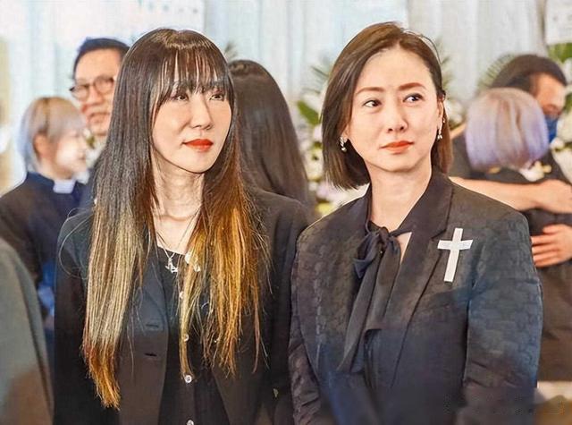 翁虹巫启贤等送别何厚华,孙耀威送花篮感谢恩师