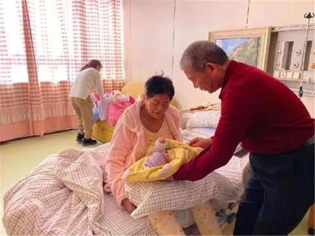 应采儿谈高龄生二胎身体变化，情绪崩溃：整个身体仿佛老了十几岁