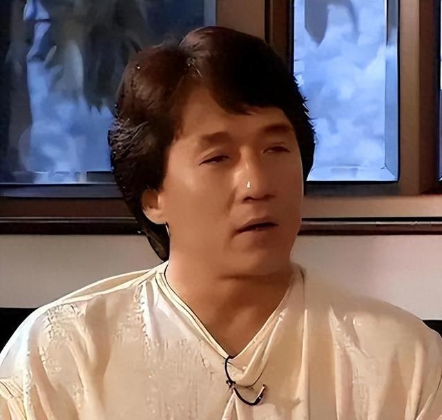 被成龙“泡过”的4位女星,个个年轻性感,是虚情假意还是真爱?