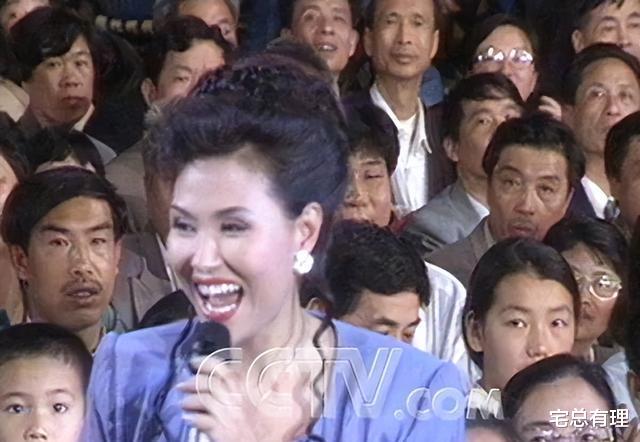 她24岁一唱成名,48岁丈夫入狱不抛弃,患癌后丈夫用全部身家医治