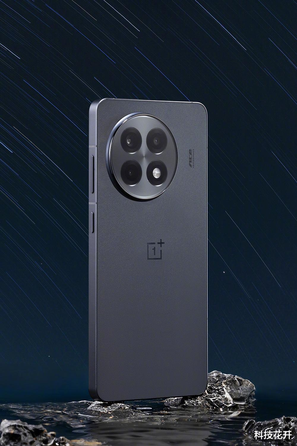 2299元!刚发布的骁龙8Gen3旗舰,是要逼死红米K80啊