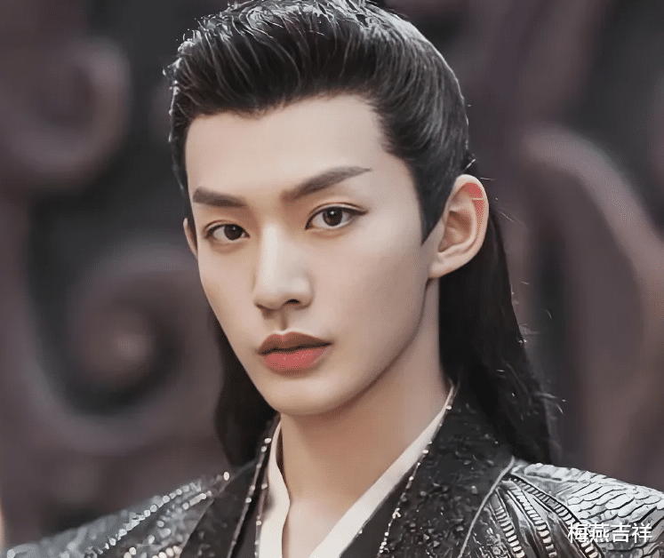 封为“现代版潘安”无需脸红的男星，我只服这5位！你觉得哪个能帅到心窝窝？