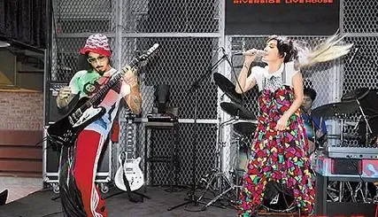 “最另类”天后，为男友摘子宫，剃寸头打舌钉，47岁的范晓萱活成这样……