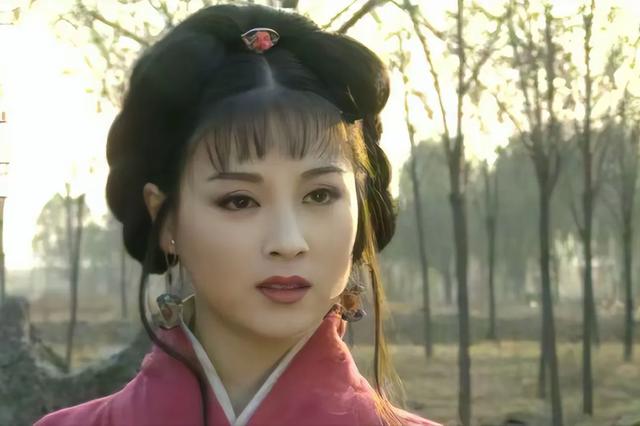 这两兄弟真无情,一个抛弃了宋丹丹,一个抛弃了赵明明,心疼她们