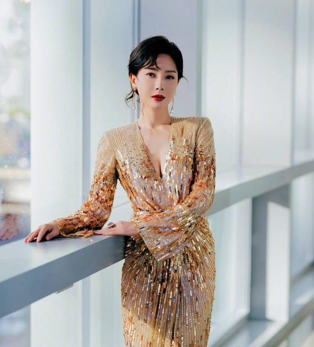 演员陈数,最美照片15张,你最喜欢哪张?