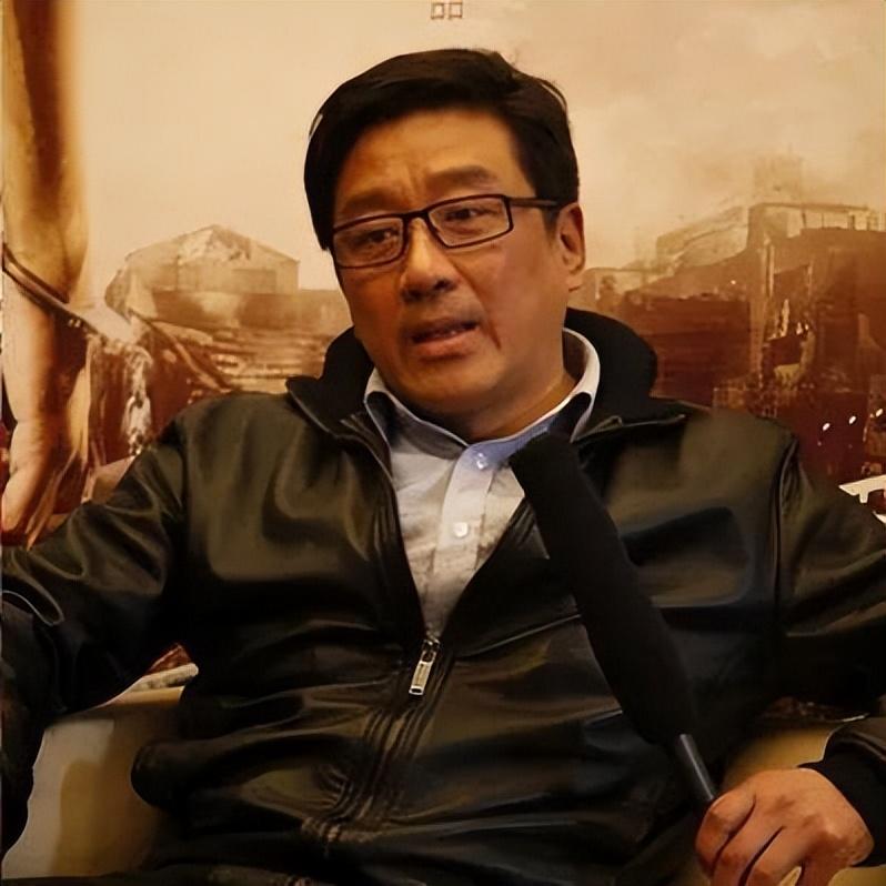 丁勇岱: 对赵雪华一见钟情，相爱37年零绯闻，如今儿子成唯一心病