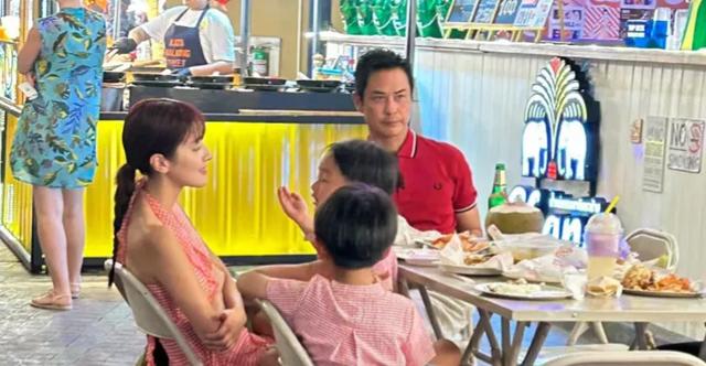 郑嘉颖带孩子普吉岛度假被遇，亲切合影没架子，陈凯琳脸型被吐槽
