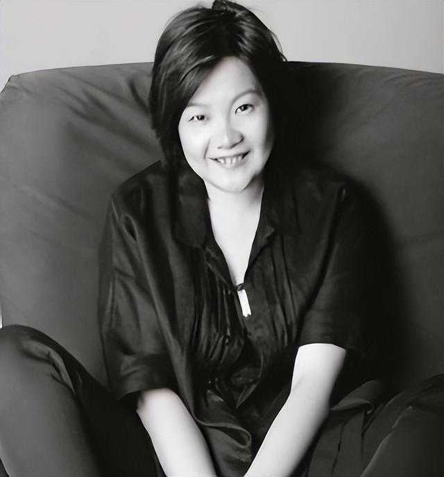 张译华表奖封帝，陈凯歌面部毫无表情，引起网友争议