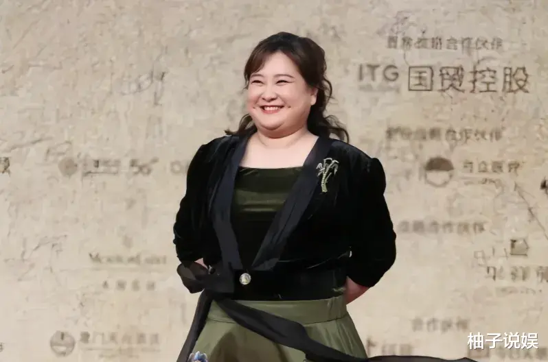 贾玲新电影《转念花开》开机一个多月,网友期待度爆棚!