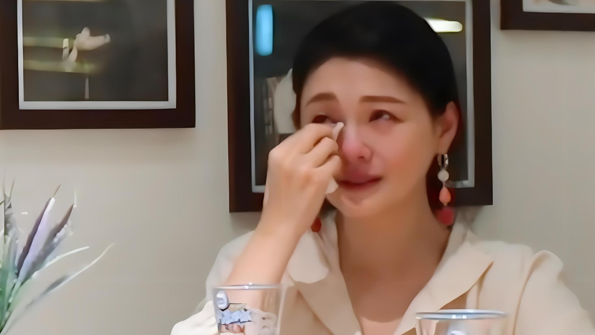 汪小菲带未婚妻出门溜达，疑已怀孕！保姆：马筱梅生几个我带几个