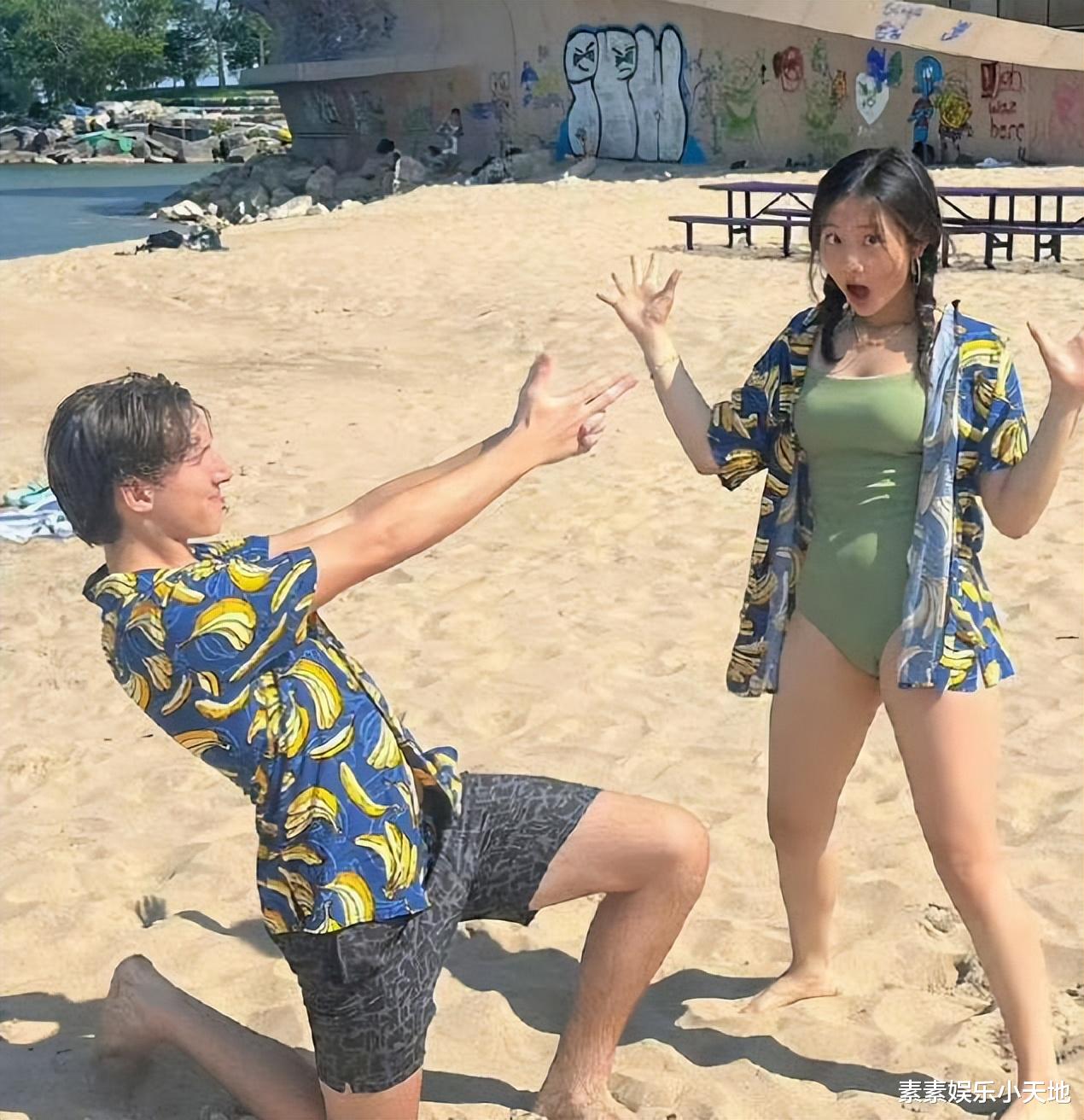 孙莉晒三个孩子近照,黄多多侧颜好美,二女儿和儿子古灵精怪