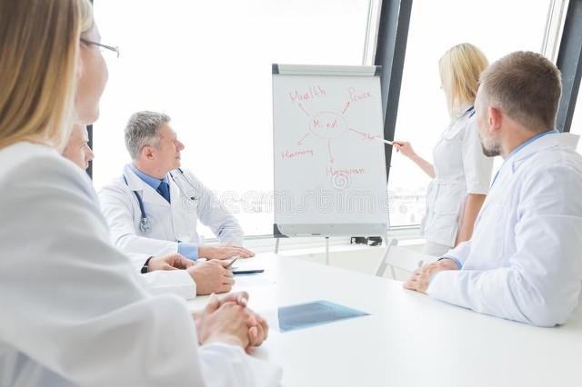 中老年人经常喝“黄芪泡水”，实际是弊大于利！中医告诉你原因