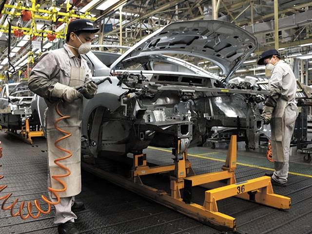 亚洲第一大汽车零部件企业“易主”：取代日本电装，收入超3000亿