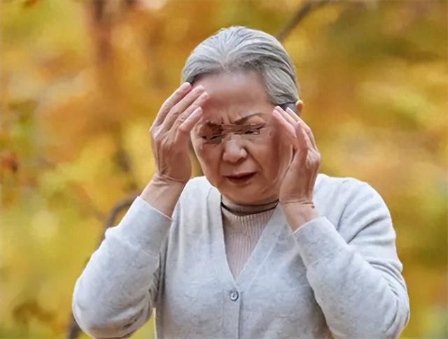 一家三口查出脑梗,与烟酒无关,医生:只因炒菜爱放一样“东西”