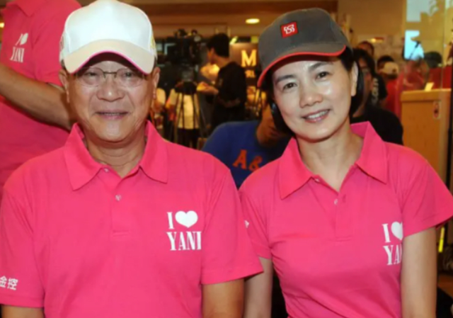 24岁当红影星,嫁入豪门时受尽冷眼,救出被绑架的丈夫后逆转人生