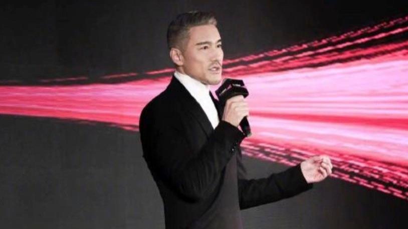 53岁像35岁，45岁像25岁！男明星保养秘诀，就服这两个人