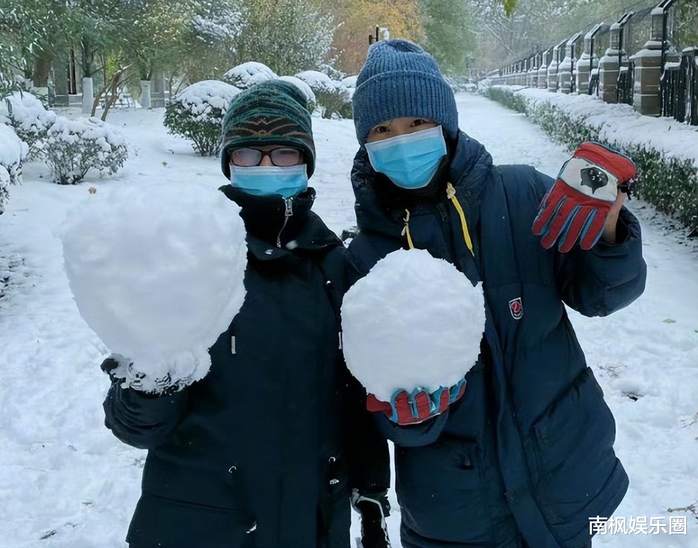 白百何儿子太早熟，16岁身高近1米8，五官神似“年轻版金城武”