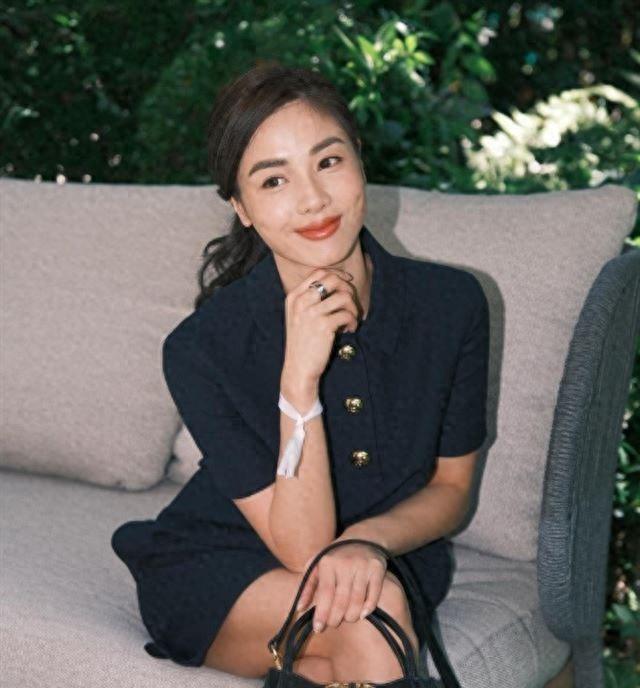 TVB前小花原来有超猛料闺蜜团！大家族准儿媳撑场贺32岁生日