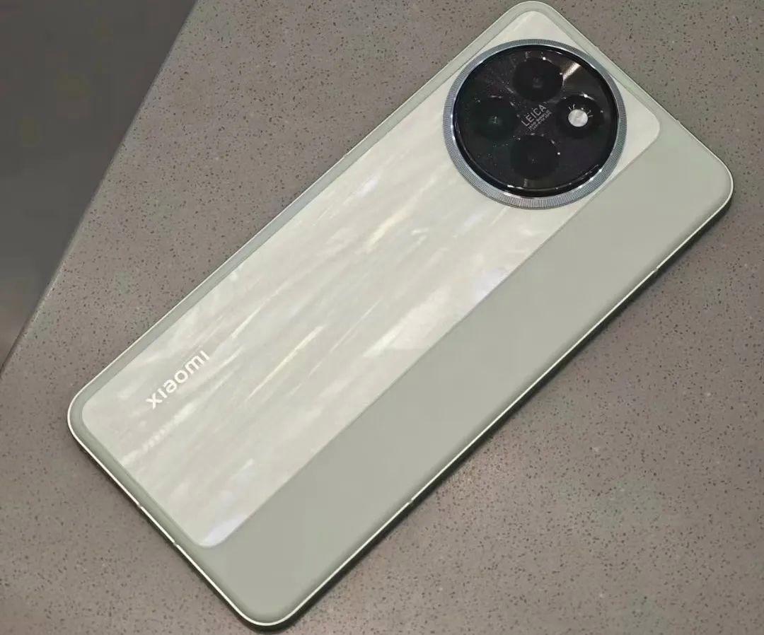 小米继续让利，强悍性能+金属中框+优秀拍照，品质旗舰降到2484元