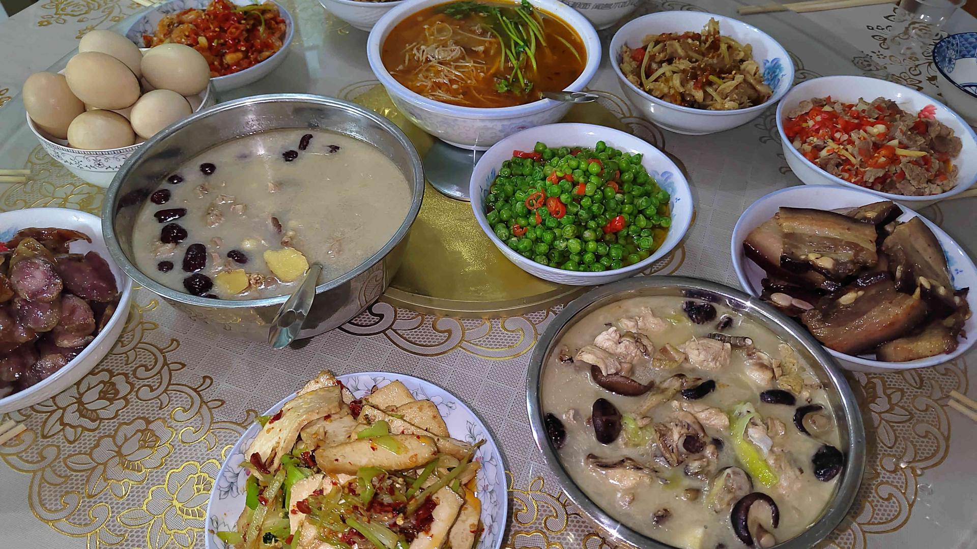 去叔叔家蹭饭，发朋友圈火了，网友：拒绝假精致，真实又好吃！