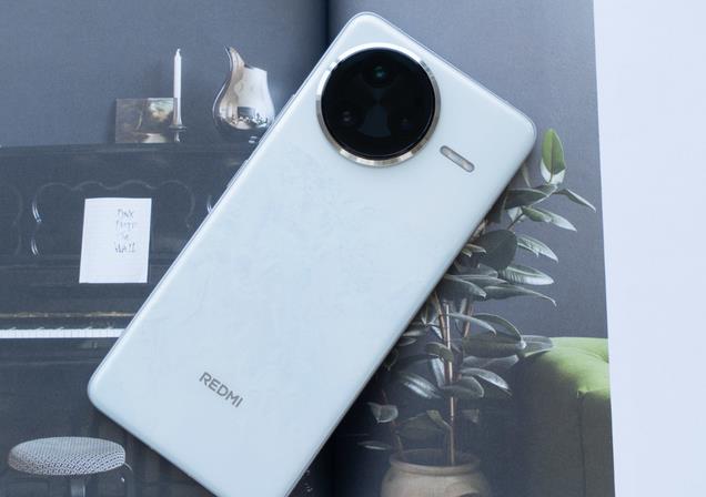 2024最值得入手的旗舰机,骁龙8至尊+2k屏!