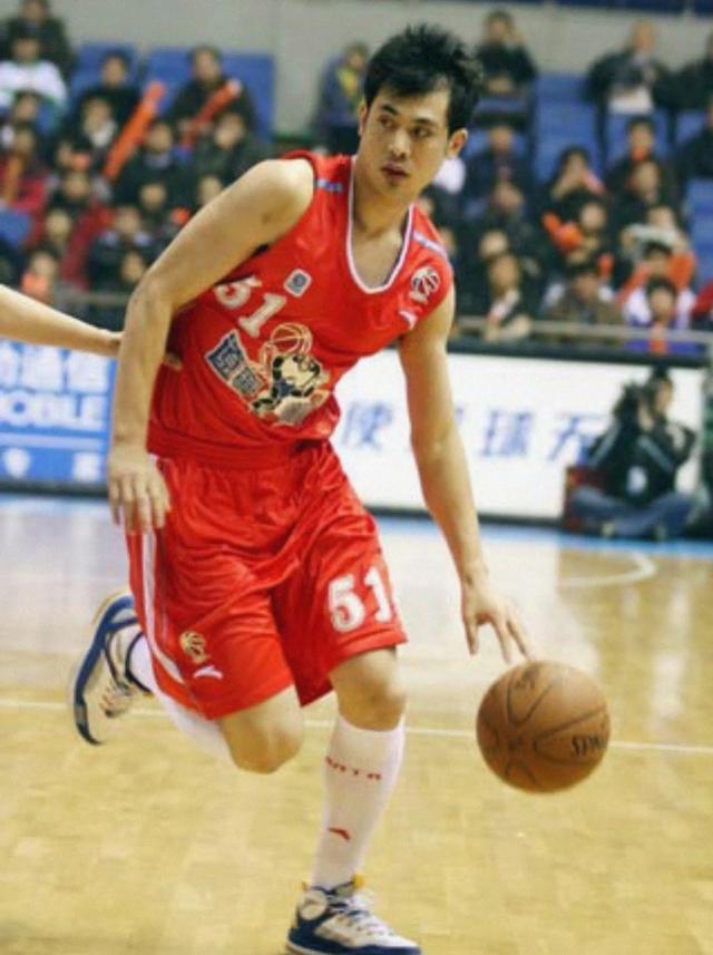 细数辽篮历史那些“一人一城”的功勋球员都有谁?