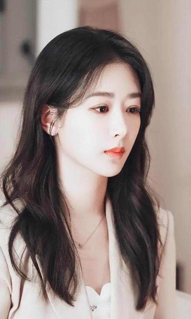 看了这5位明星“换脸史”，不得不信，红气养人才是最邪整容术！