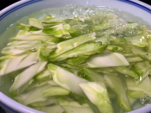 春天这菜要多吃,一降火,二通便,三护眼,四强免疫,营养又美味