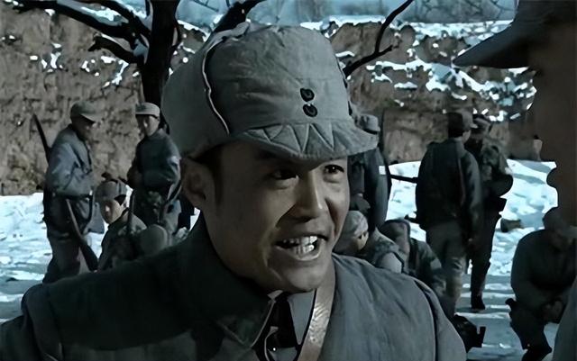 亮剑：日军宣布投降的时间是在夏天，为何张大彪却穿着棉衣受降？