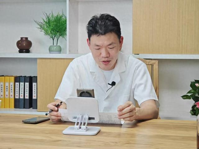 一个中成药如同人体“清洁工”，帮你扫除体内痰、寒、瘀各种毒！