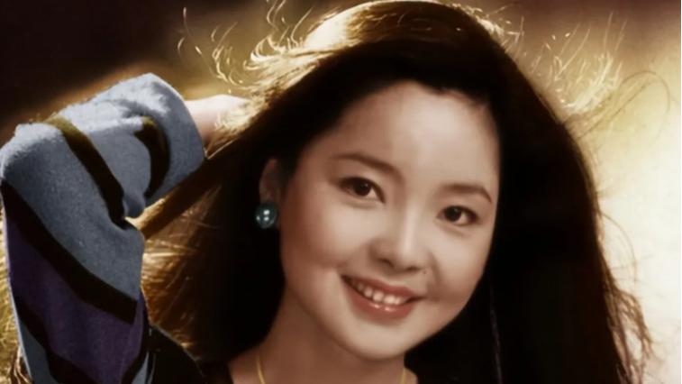 |殿堂级天后徐小凤：春晚为她破例，古稀年仍未婚