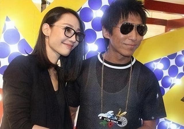 离婚9年,白百合与陈羽凡联手给娱乐圈上了一课,胡海泉说对了