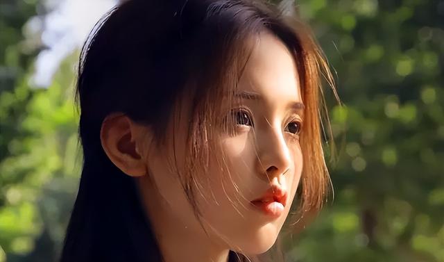 被央媒怒批，目不识丁，丢人现眼，这几位“文盲”明星凭什么走红