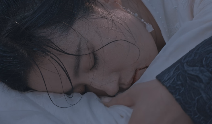 “美人身负重伤”别硬演，有人演的让人心疼，有人敷衍把观众当傻子