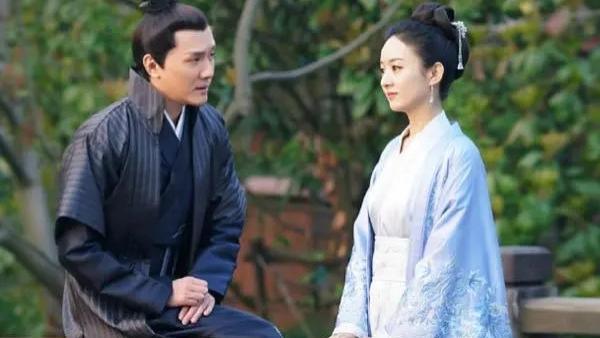 冯绍峰谈5岁儿子红了眼眶，称很爱儿子，网友：还没放下赵丽颖？