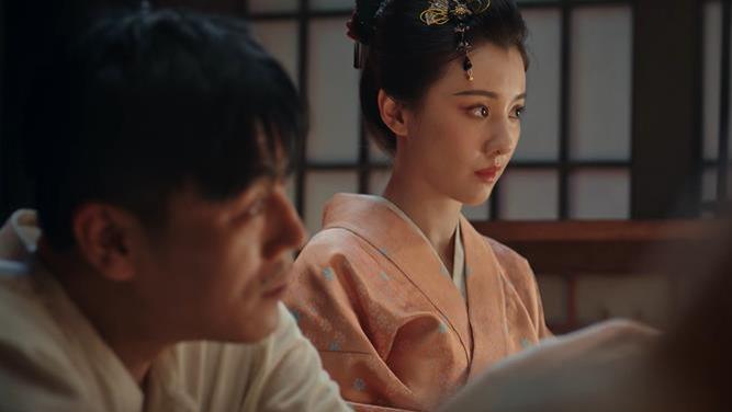 女演员长相多重要？《哈尔滨1944》30岁气质女配爆改村姑，不敢认