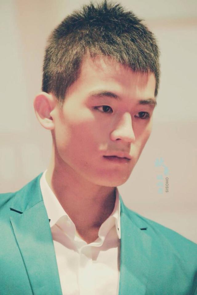 陈道明说的没错,不拍戏就消失的欧豪,已经走上了另外一条道路