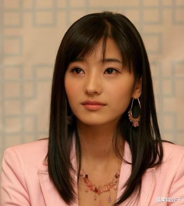 韩彩英程莉莎接连“沦陷”,事实证明郭晓东才是真正的“凤凰男”