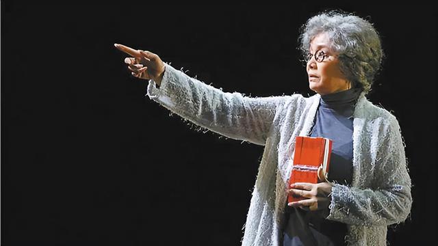 潘虹：13次夺影后，离婚38年单身无儿女，68岁却公开“表白”前夫