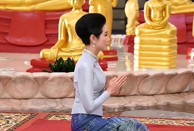诗妮娜真怀孕去了?出宫前多张“孕照”被挖,公务时泰王全程盯梢