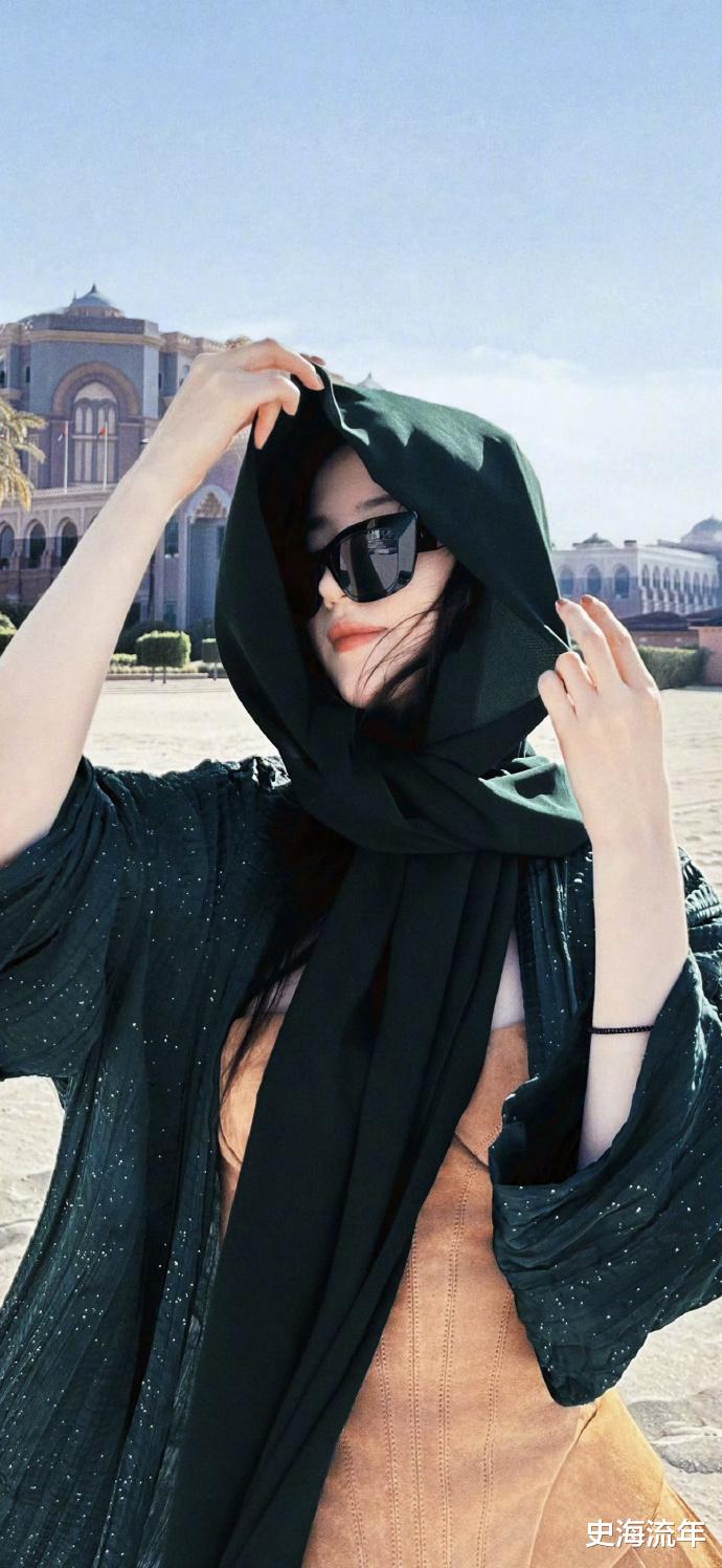 刘亦菲龙年春节,在沙特异国风情与风景中,晒出大片,惊艳了时光