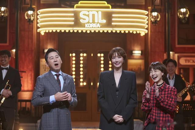 韩国女演员高俊熙解锁SNL，开场就很火热